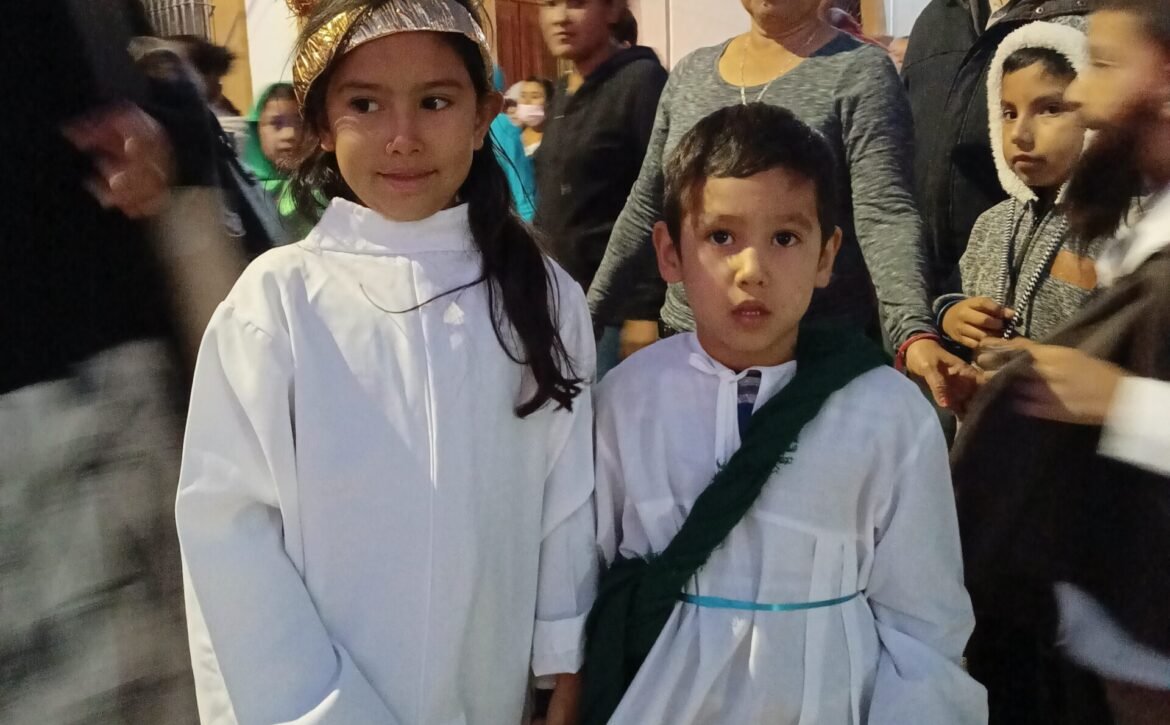 procesion de todos los santos
